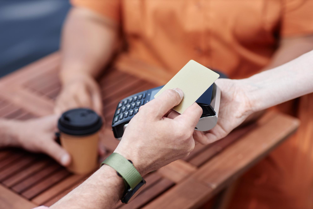 Paying contactless with a Commercial Bank card